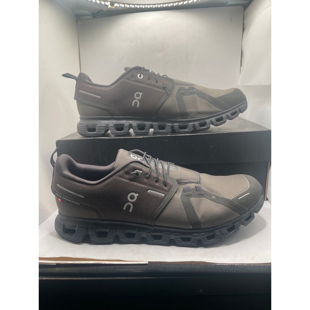 On Cloud 5 Running Shoe (Men) Size M11.5